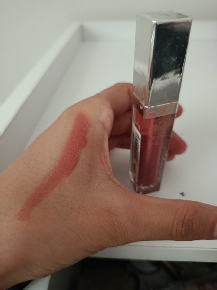 Bej Renkli Sıvı Mat Ruj - Görsel 2