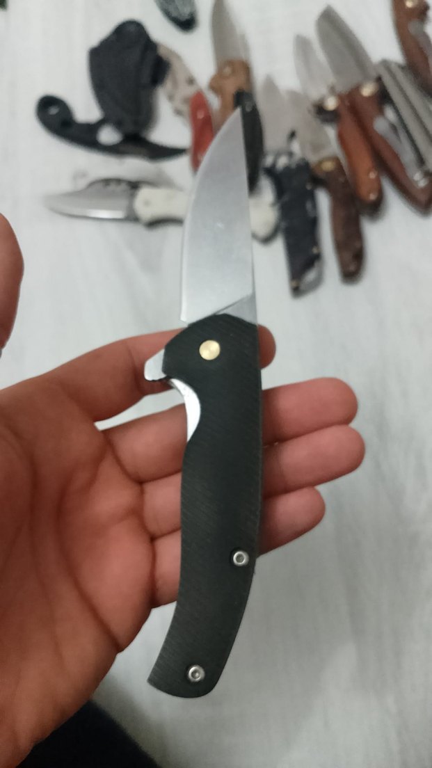 Beyaz Siyah Katlanabilir Cep Bıçağı - Görsel 3