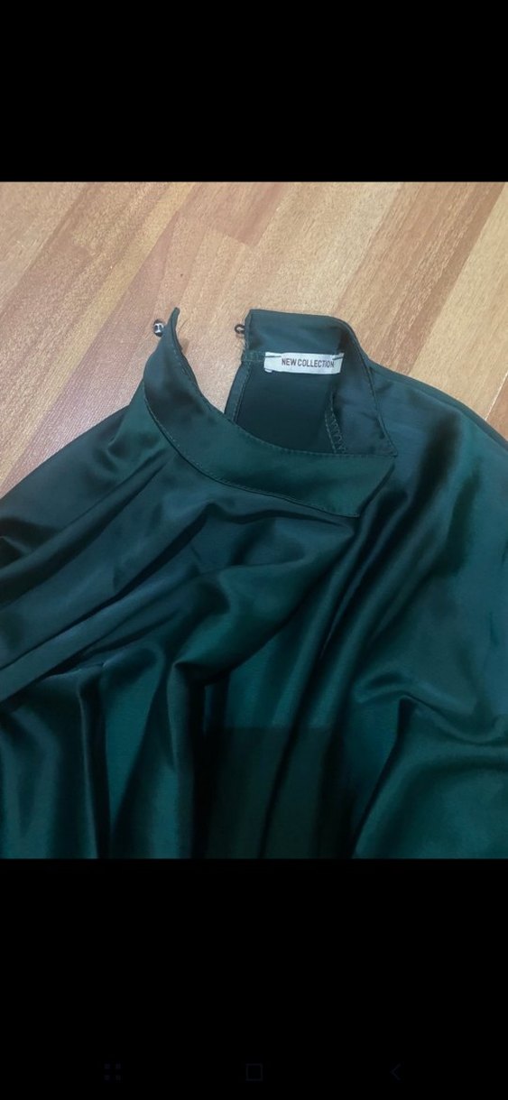 Uzun Yeşil Drapeli Saten Elbise - Görsel 5