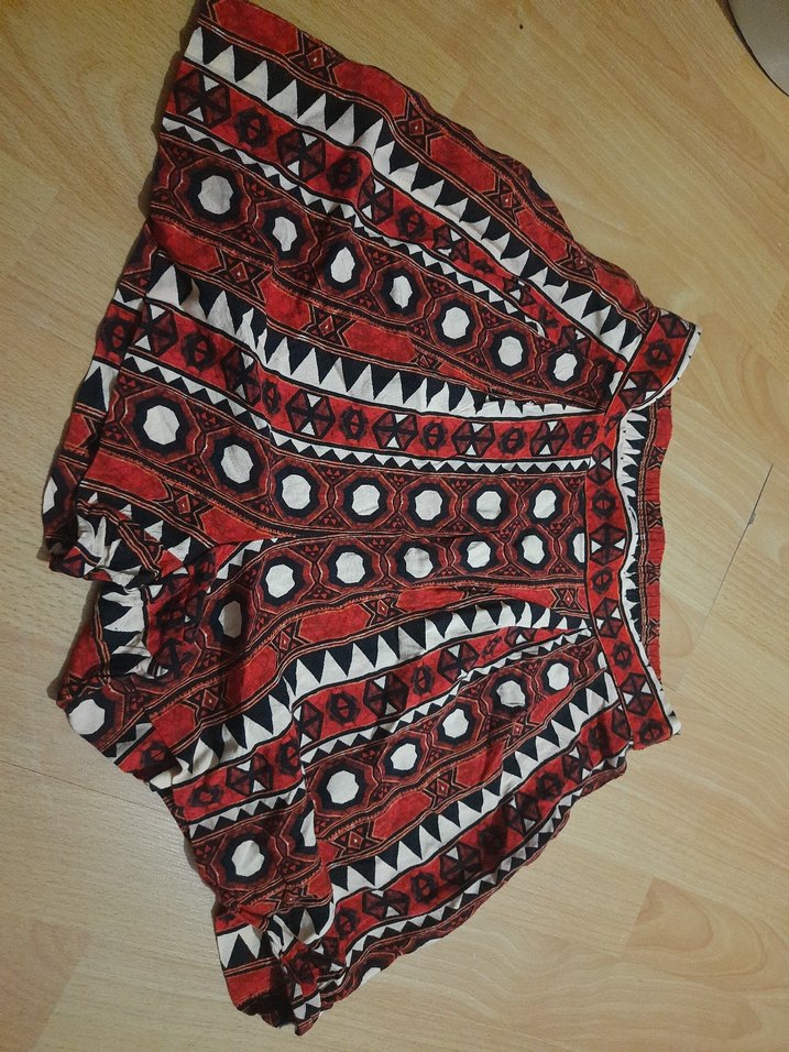 Bohem Desenli Kısa Pilili Kadın şort - Görsel 2