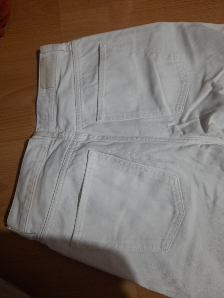 Düğmeli Beyaz  Kadın Kot Pantolon - Görsel 3