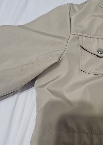 Düğmeli Bej Uzun Kadın Yağmurluk - Görsel 2