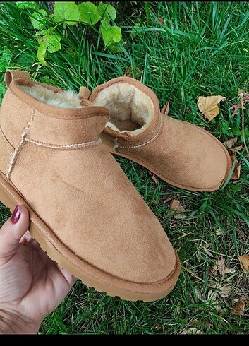 UGG ULTRA MINI