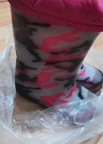 29 Beden Kız Çocuk Pembe Bağcıksız Street Wear Bot