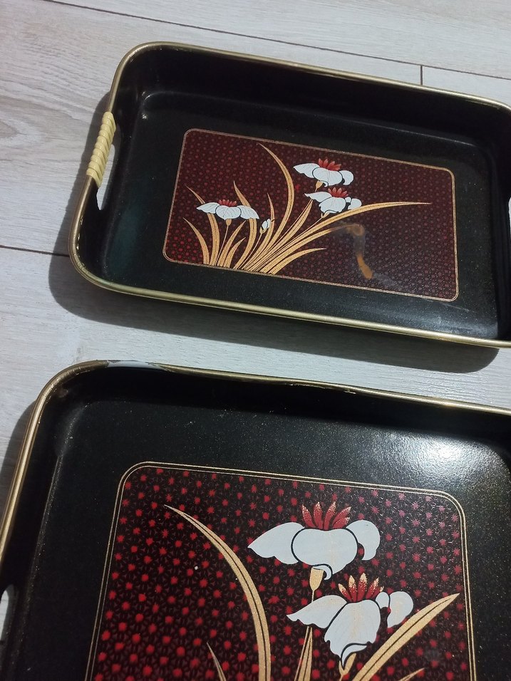 Kırmızı Çiçek Desenli Siyah Tepsi Seti - Görsel 3