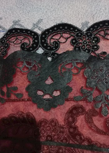 Bordo Nakışlı Masa Örtüsü - Görsel 5