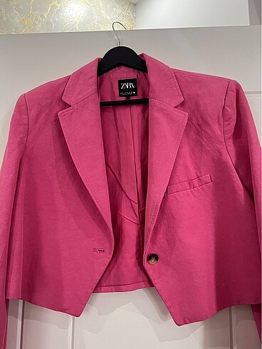 Zara Zara crop blazer