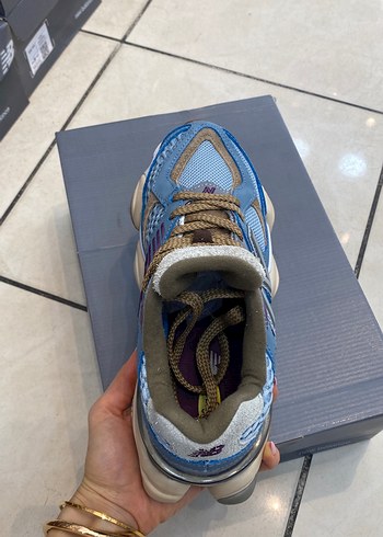 37 Beden mavi Renk New Balance 9060 Orijinal