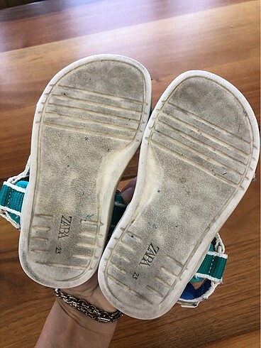 23 Beden Zara çocuk sandalet