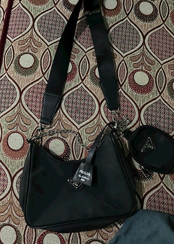 Prada Prada Siyah Kadın Omuz Çantası