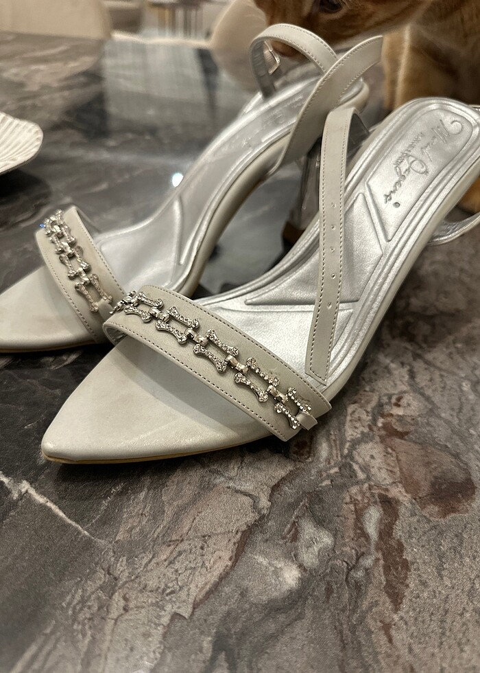 Topuklu ayakkabı - Görsel 3