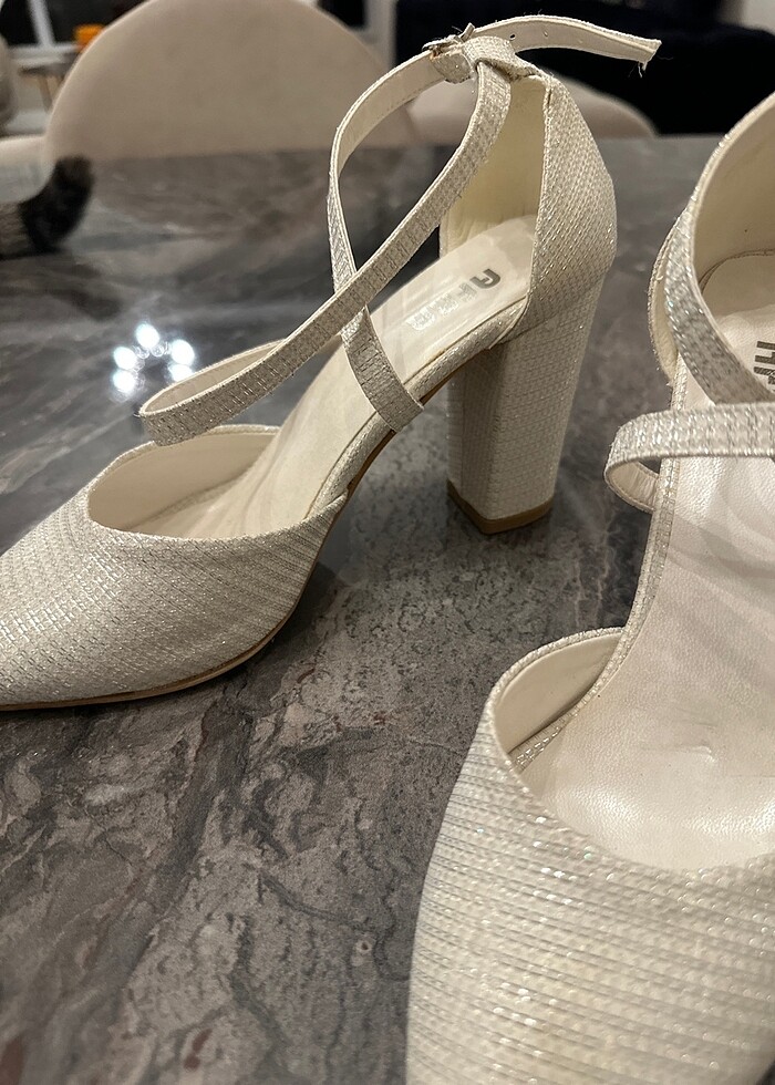 Dolgu topuk - Görsel 2