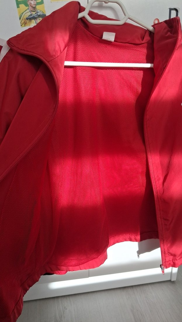 Kırmızı Kapüşonlu Fermuarlı Erkek çocuk Yağmurluk - Görsel 4