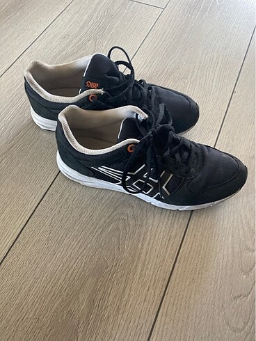 Spor ayakkabı Asics