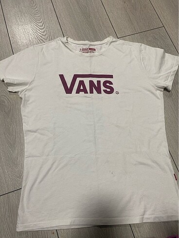 Vans üst