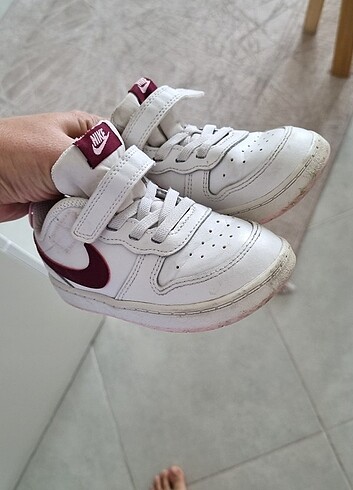 25 Beden beyaz Renk Nike Kız Çocuk Spor Ayakkabı