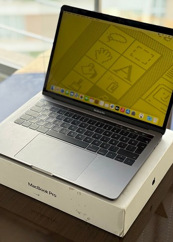 SIFIR GİBİ MACBOOK PRO 2018 TOUCHBAR - Görsel 3