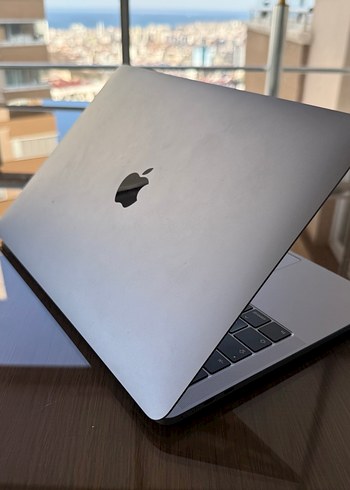 SIFIR GİBİ MACBOOK PRO 2018 TOUCHBAR - Görsel 9