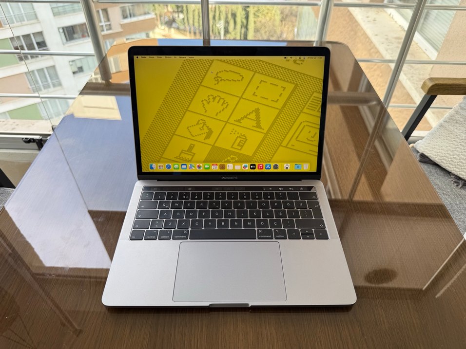 SIFIR GİBİ MACBOOK PRO 2018 TOUCHBAR - Görsel 5