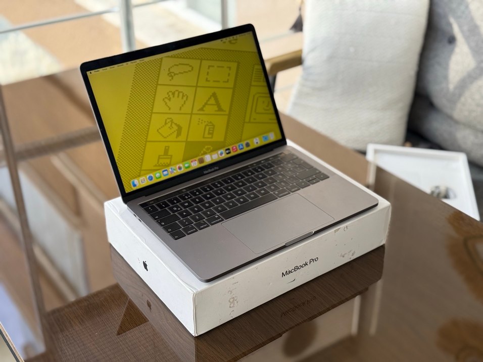 SIFIR GİBİ MACBOOK PRO 2018 TOUCHBAR - Görsel 4