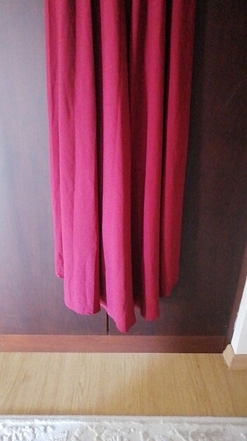 44 Beden bordo Renk Uzun elbise bordo renginde