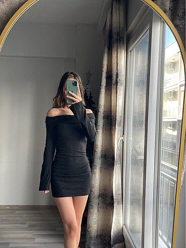 Diğer madonna yaka elbise