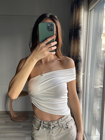 l Beden tek kollu crop bluz üst