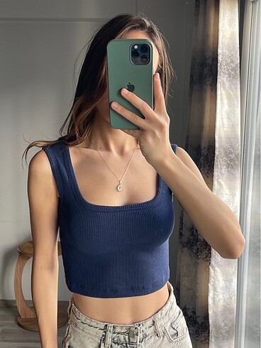 s Beden lacivert Renk askılı crop üst