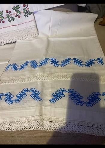 Nakışlı Beyaz  yastıklar ve etek değişik amaçlarla da kullanılır - Görsel 6