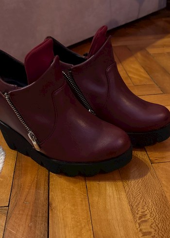 Bordo Deri Dolgu Topuklu Kadın Bot - Görsel 9