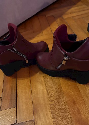 Bordo Deri Dolgu Topuklu Kadın Bot - Görsel 4