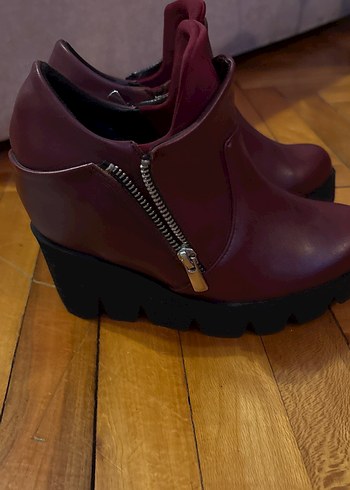 Bordo Deri Dolgu Topuklu Kadın Bot - Görsel 3