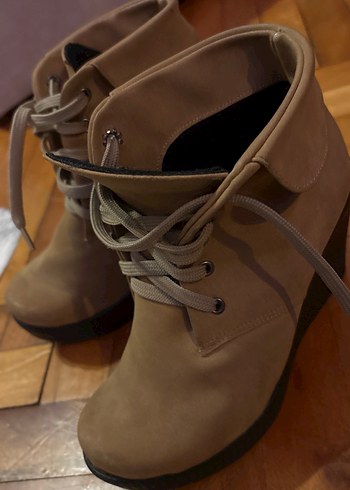 Bej Süet Dolgu Topuk Kadın Bot - Görsel 7