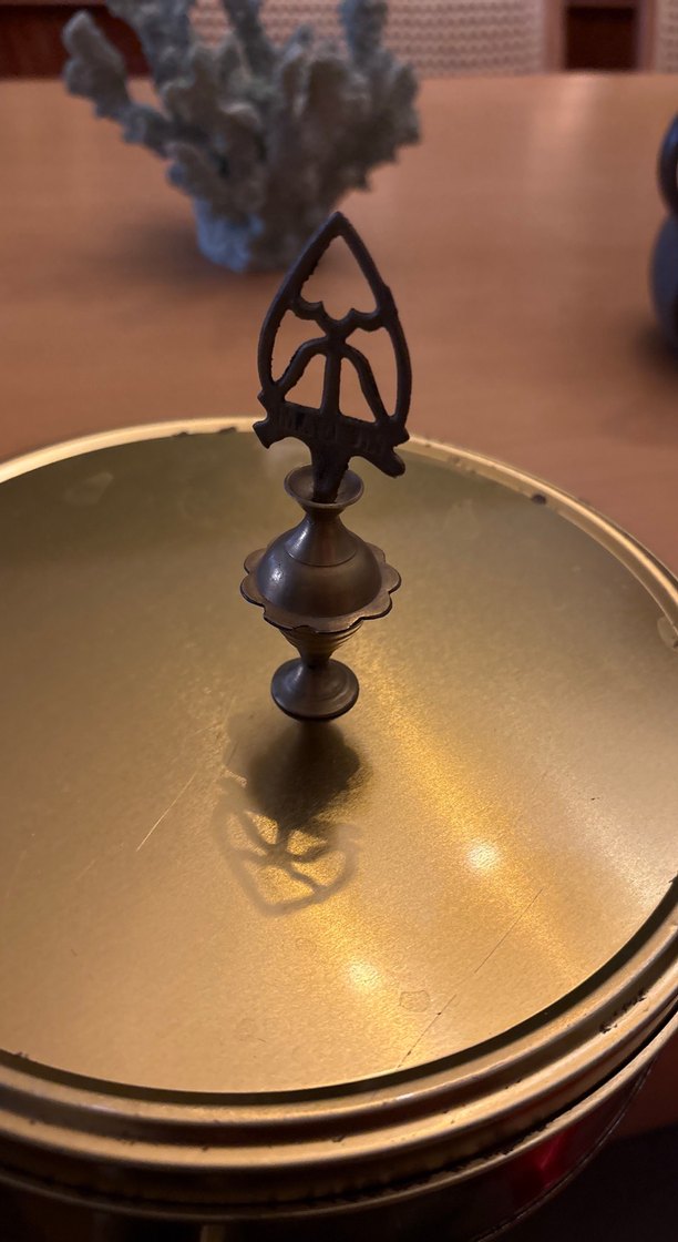 Koyu Bej Metal Figürin - Görsel 2