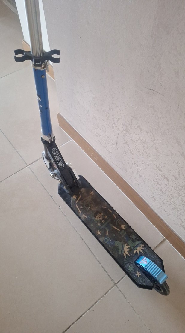 Koyu Mavi Çocuk Scooter - Görsel 2