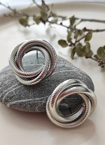 Çelik Silver küpe çeşitleri ?