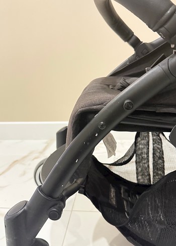 Hamilton R1 Bebek Arabası Siyah Kırmızı - Görsel 15