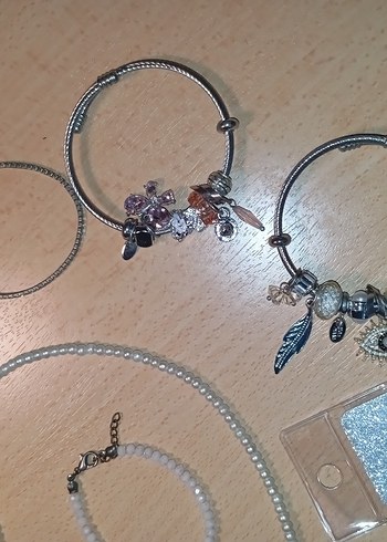 Altın Renkli Parlak Takı Seti - Görsel 4