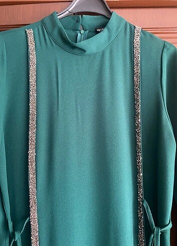 40 Beden yeşil Renk Tesettür Abiye-Abaya 