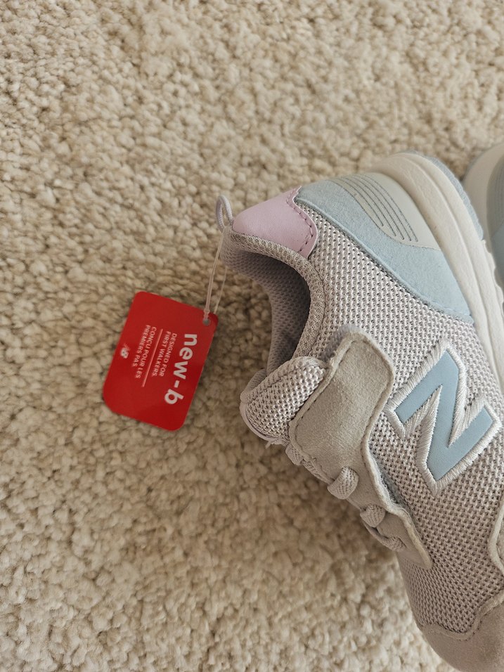 Kız Çocuk Gri Cırtcırtlı Spor Ayakkabı - Görsel 4