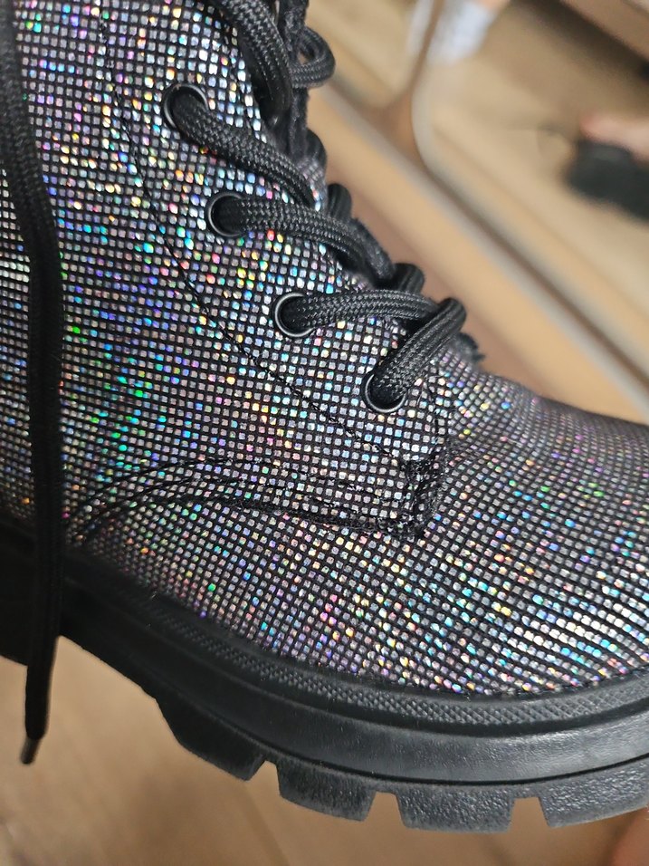 Kız Çocuk Simli Yılan Desenli Punk Bot - Görsel 4