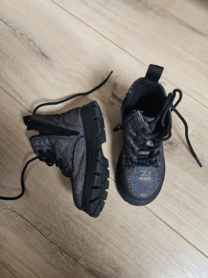 Kız Çocuk Simli Yılan Desenli Punk Bot - Görsel 2