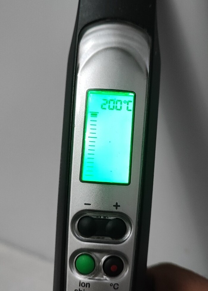 Braun Saç Düzleştiricisi - Görsel 3