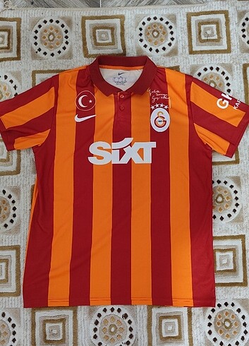 Galatasaray 100. Yıl özel forması.