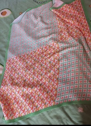 Fres scarfs piliseli eşarp