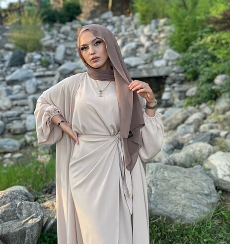 s Beden Krem sıfır abaya takım