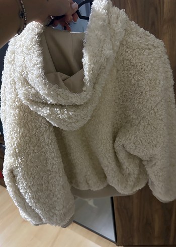 Zara Beyaz Peluş Detaylı Midi Kadın Ceket