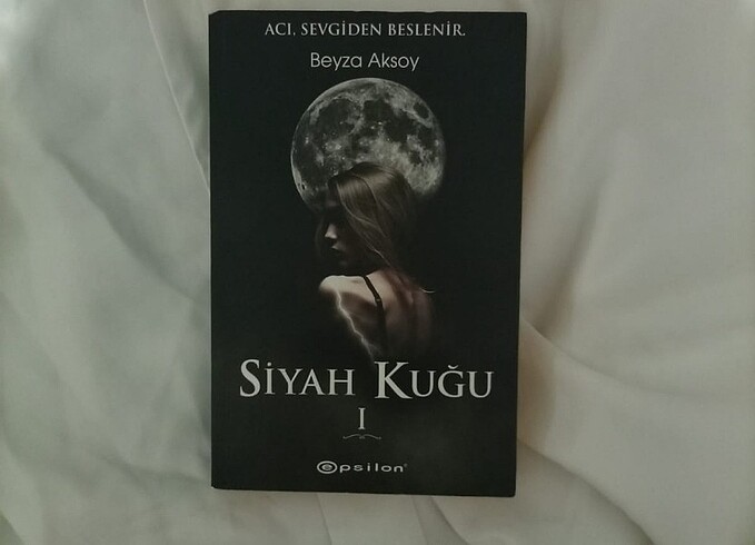 Siyah kuğu beyza Aksoy 