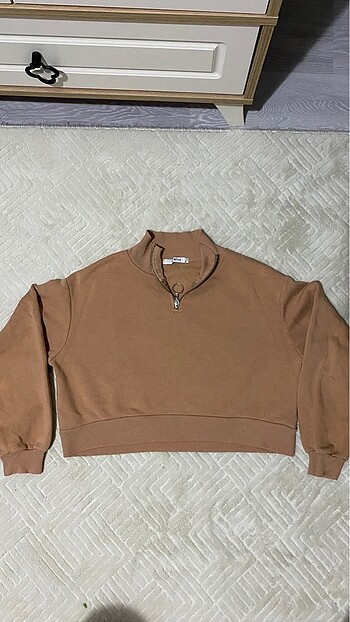 Crop sweat