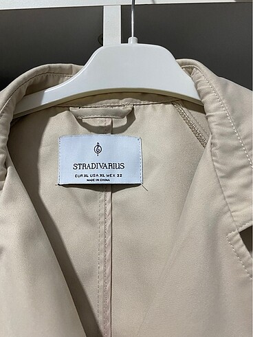 xl Beden STRADİVARİUS TRENÇKOT